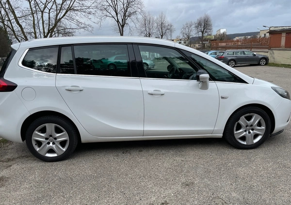 Opel Zafira cena 33900 przebieg: 266560, rok produkcji 2012 z Gdynia małe 137